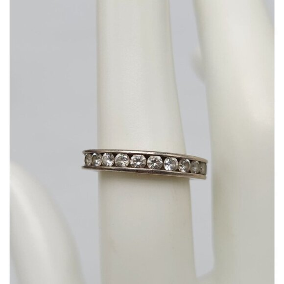 Sterling Silver Eternity Ring With Clear Glass Rhinestones Vintage Signed - Picture 1 of 7